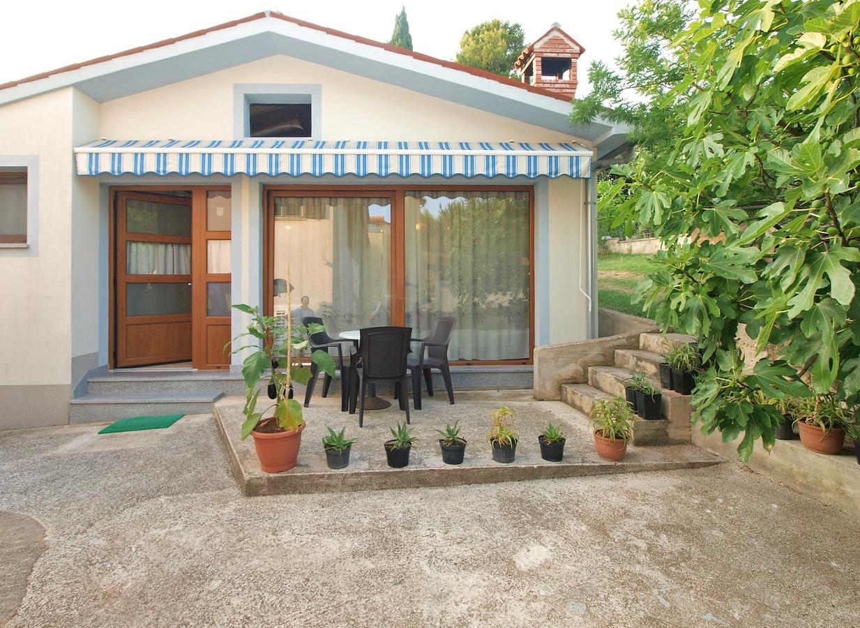 Apartments Ana 1707 Banjole Εξωτερικό φωτογραφία